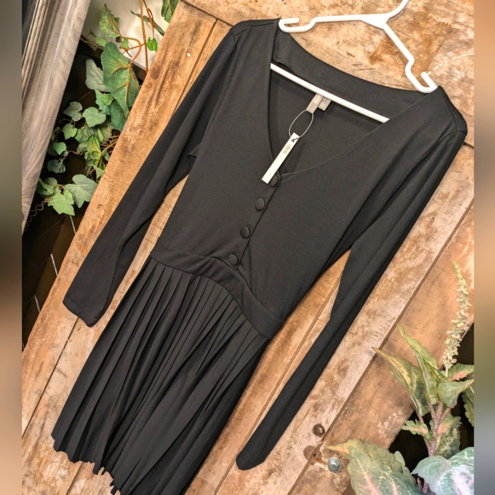 NWT Asos pleated skirt dress.  Sz 8